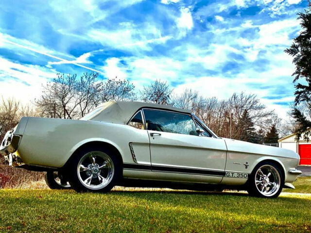 Ford Mustang 1965 image number 7