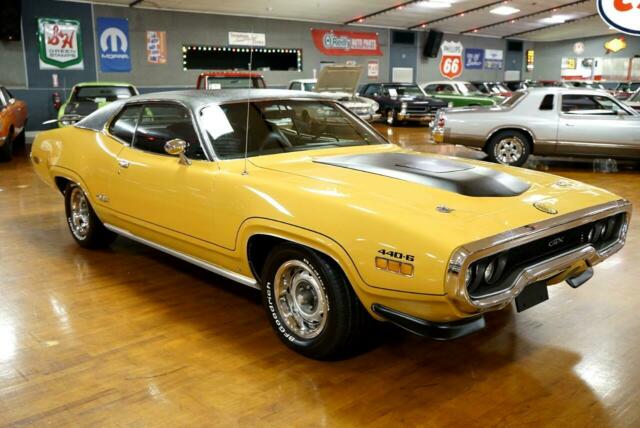 Plymouth GTX 1971 image number 19