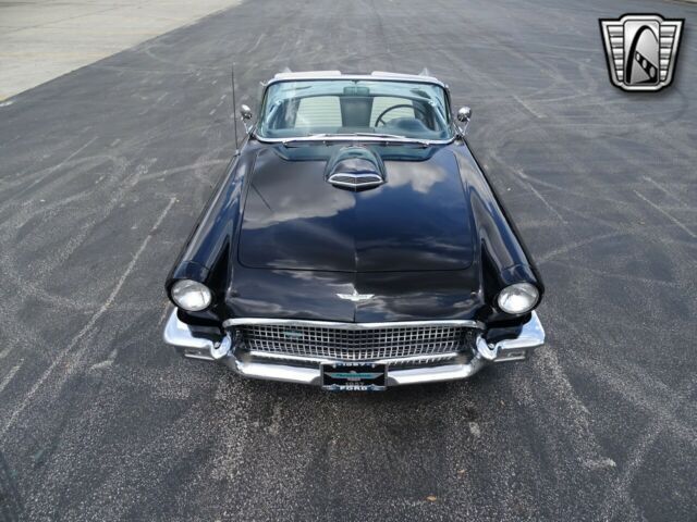 Ford Thunderbird 1957 image number 21