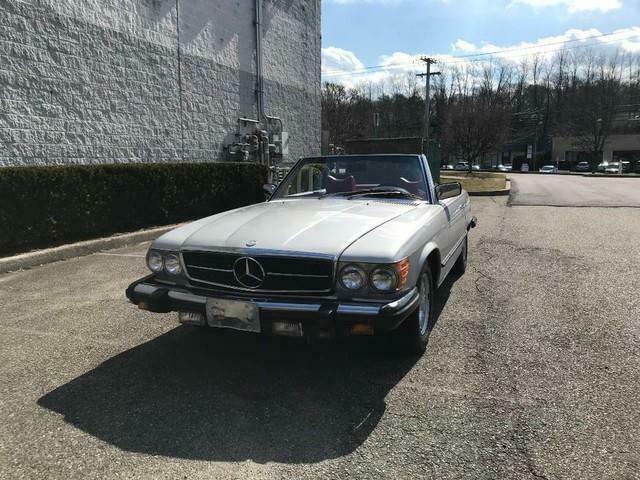 Mercedes-Benz SL-Class 1977 image number 41