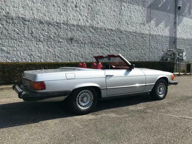 Mercedes-Benz SL-Class 1977 image number 5