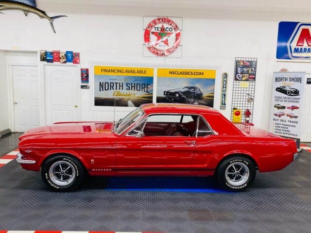 Ford Mustang 1966 image number 2