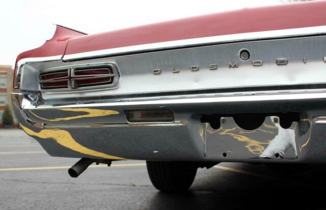 Oldsmobile Starfire 1964 image number 23