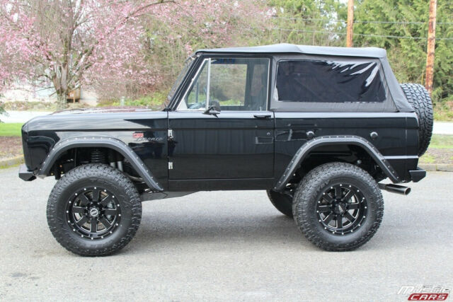 Ford Bronco 1972 image number 15