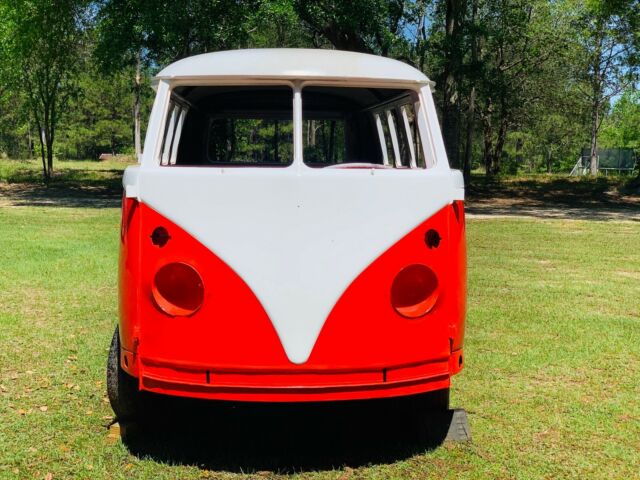 Volkswagen Bus/Vanagon 1967 image number 19