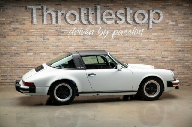 Porsche 911 1978 image number 27