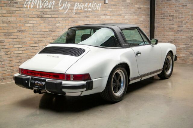 Porsche 911 1978 image number 29