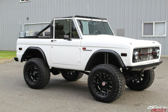 Ford Bronco 1975 image number 15