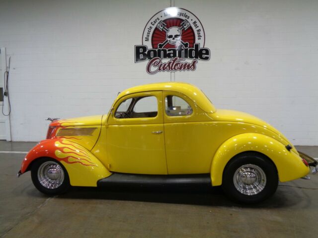 Ford Coupe Street Rod 1937 image number 1