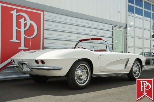 Chevrolet Corvette 1962 image number 14