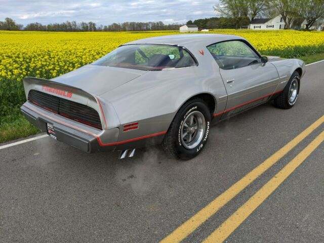 Pontiac Firebird 1979 image number 2