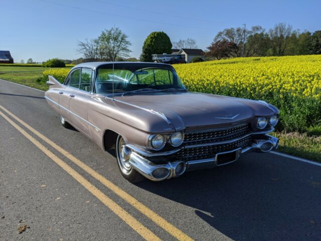 Cadillac Series 62 1959 image number 6