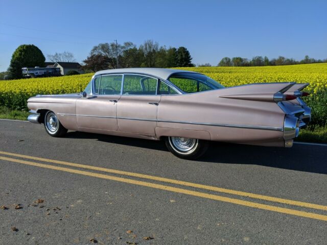 Cadillac Series 62 1959 image number 9