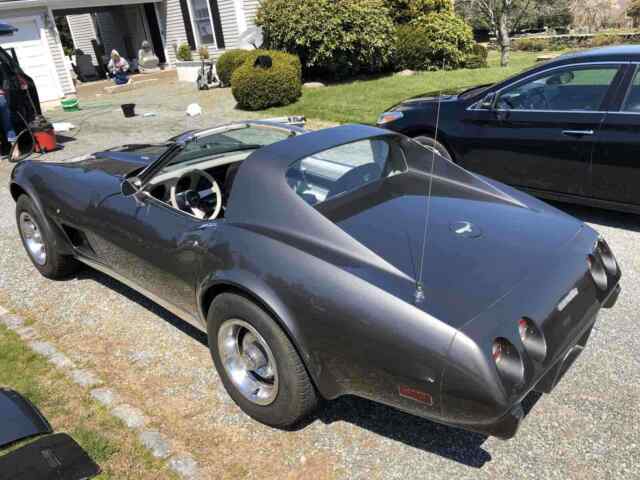 Chevrolet Corvette C3 1977 image number 21