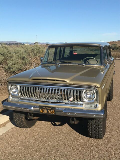 Jeep Wagoneer 1968 image number 2