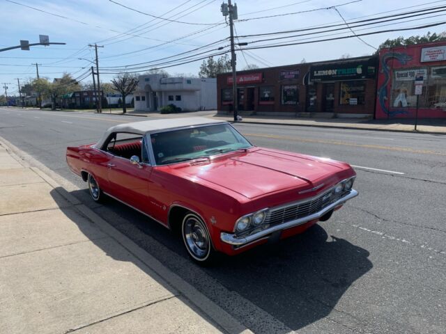 Chevrolet Impala 1965 image number 17