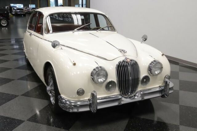 Jaguar Mark II 1961 image number 18