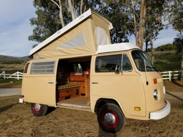 Volkswagen Bus/Vanagon 1979 image number 1