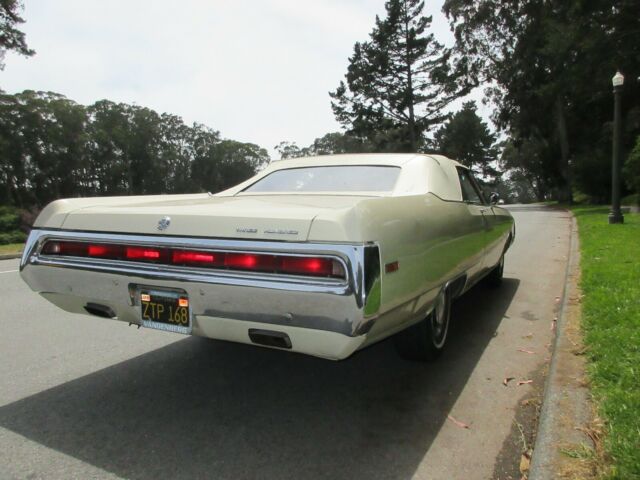 Chrysler 300 Series 1970 image number 3