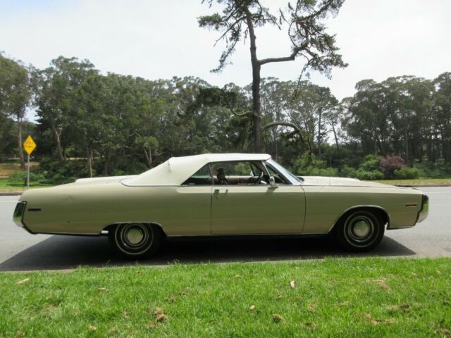 Chrysler 300 Series 1970 image number 5