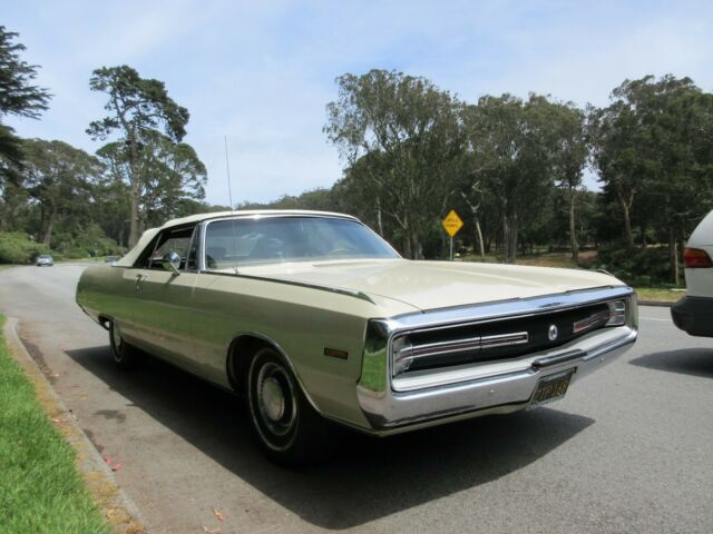 Chrysler 300 Series 1970 image number 6