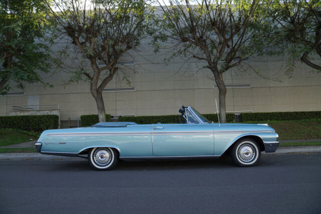 Ford Galaxie 500XL 352 V8 Convertible 1962 image number 2