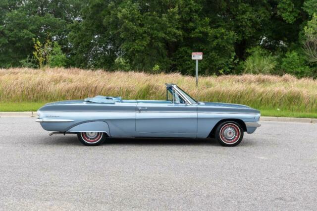 Oldsmobile F-85 Sport Convertible 1962 image number 8