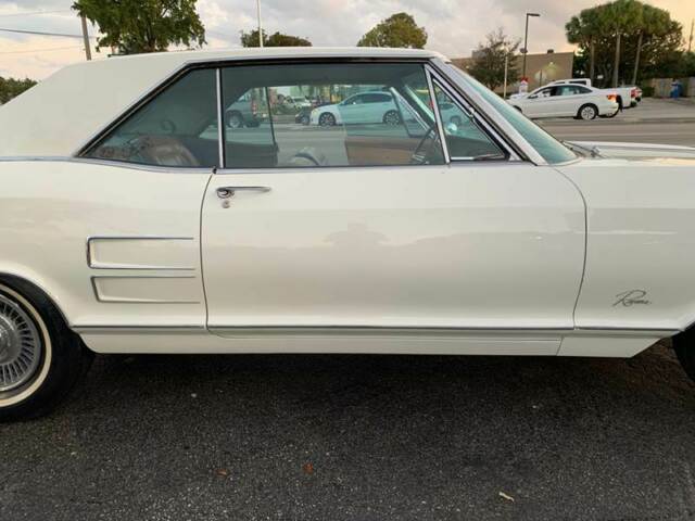 Buick Riviera 1964 image number 12