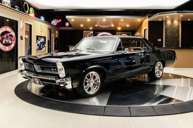 Pontiac GTO 1965 image number 0