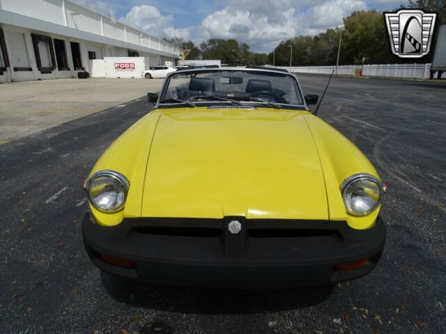 MG MGB 1978 image number 2