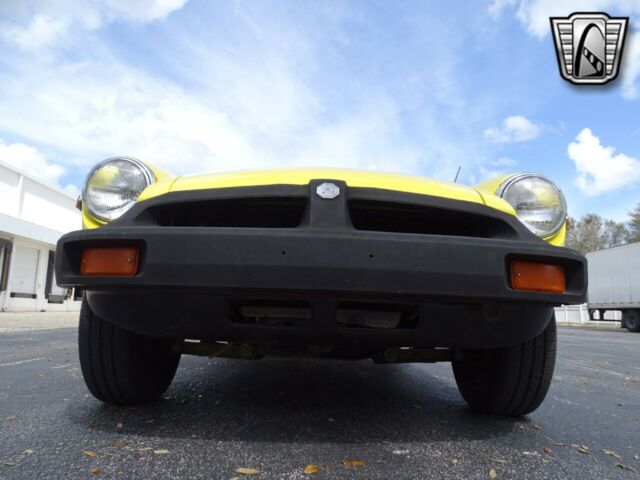 MG MGB 1978 image number 22