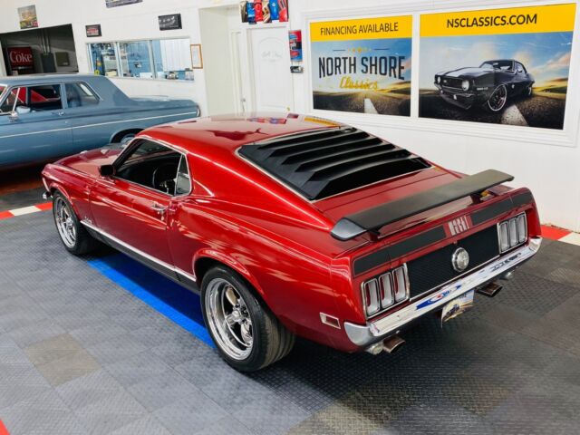 Ford Mustang 1970 image number 2