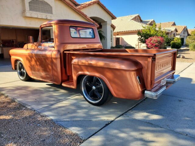 Chevrolet C-10 1958 image number 2