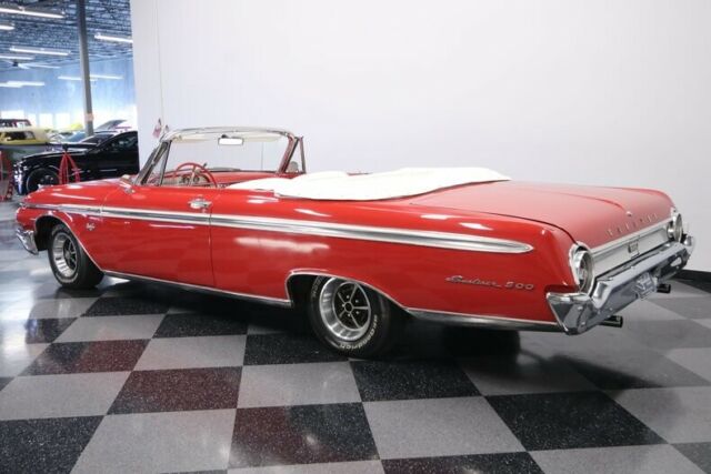 Ford Galaxie 1962 image number 32