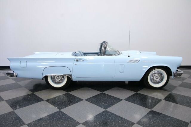 Ford Thunderbird 1957 image number 15