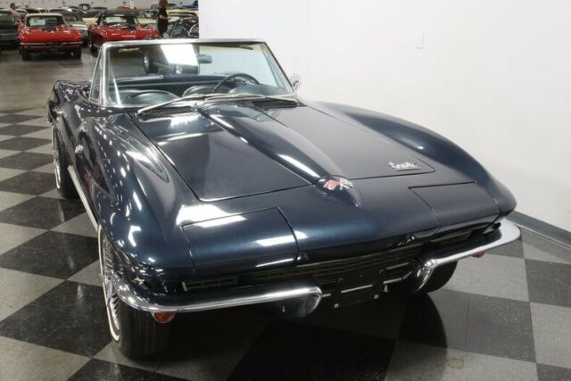 Chevrolet Corvette 1966 image number 18