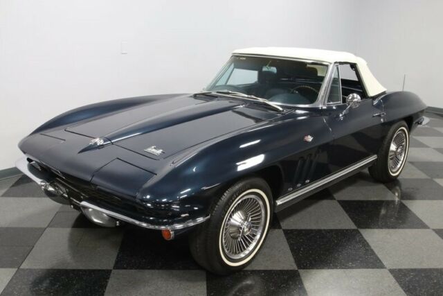 Chevrolet Corvette 1966 image number 23