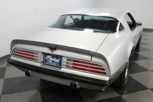 Pontiac Firebird 1975 image number 12