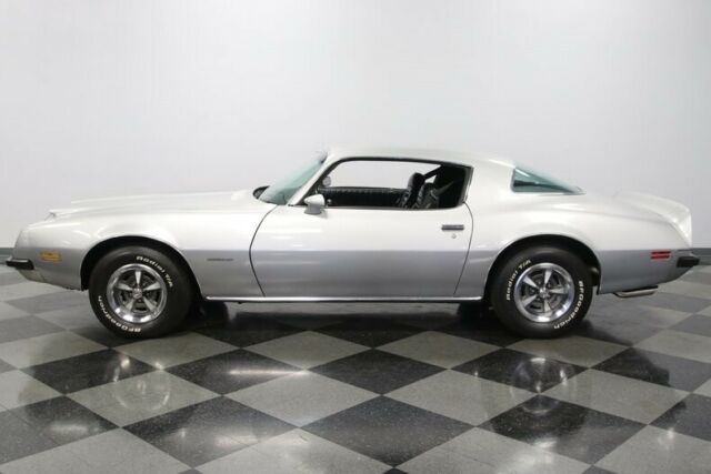 Pontiac Firebird 1975 image number 31