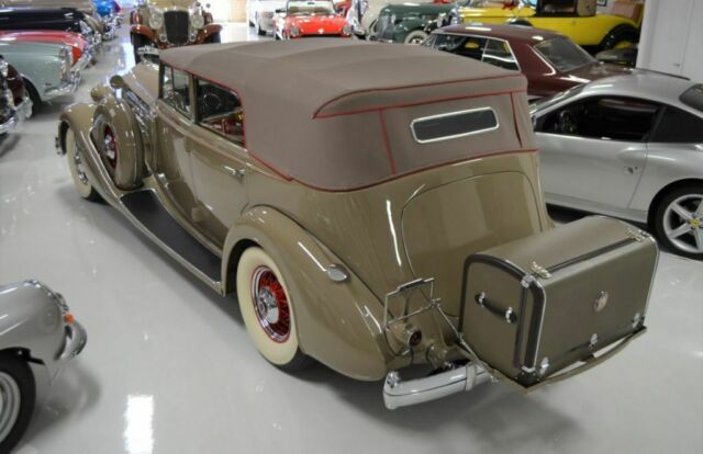 Packard Twelve Model 1408 Convertible Sedan 1936 image number 10