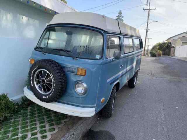 Volkswagen transporter/bus 1974 image number 2