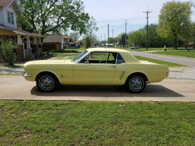 Ford Mustang 1965 image number 13