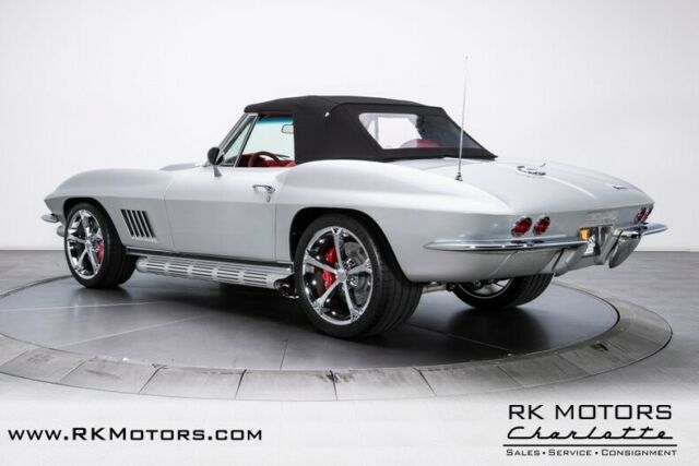 Chevrolet Corvette 1967 image number 36