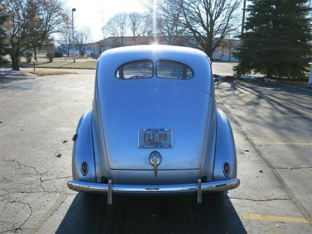 Ford Deluxe Tudor Sedan, 1939 image number 32