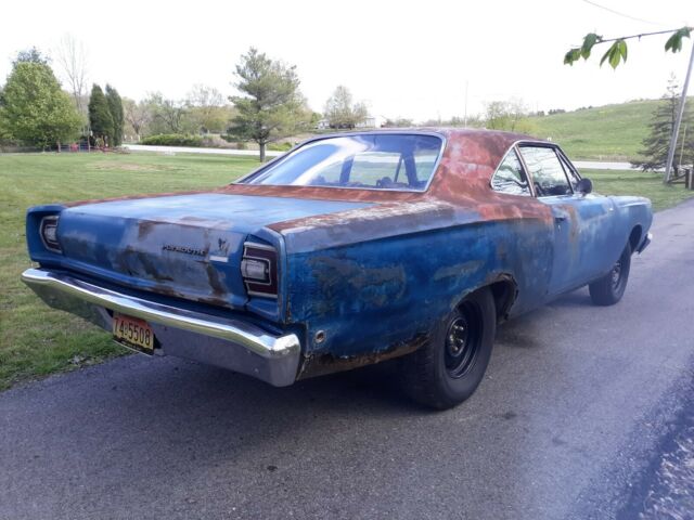 Plymouth Road Runner 1968 image number 2