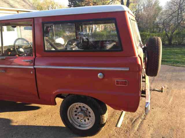 Ford Bronco 1969 image number 10