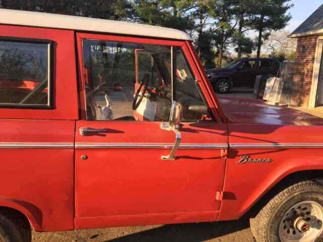 Ford Bronco 1969 image number 15