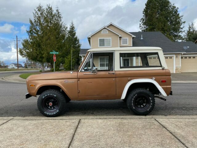 Ford Bronco 1973 image number 1