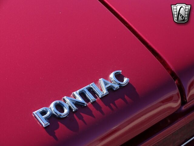 Pontiac Firebird 1975 image number 34