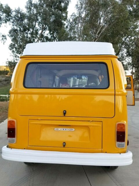 Volkswagen Bus/Vanagon 1977 image number 32